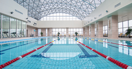 Compartir conocimiento de la purificación del agua de la piscina: creación de un ambiente de natación claro y saludable
